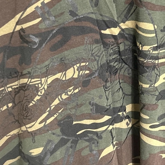 Guns N Roses Shirt Mens Extra Large XL Camouflage Rock Band Music. EXCELLENT - Picture 2 of 6